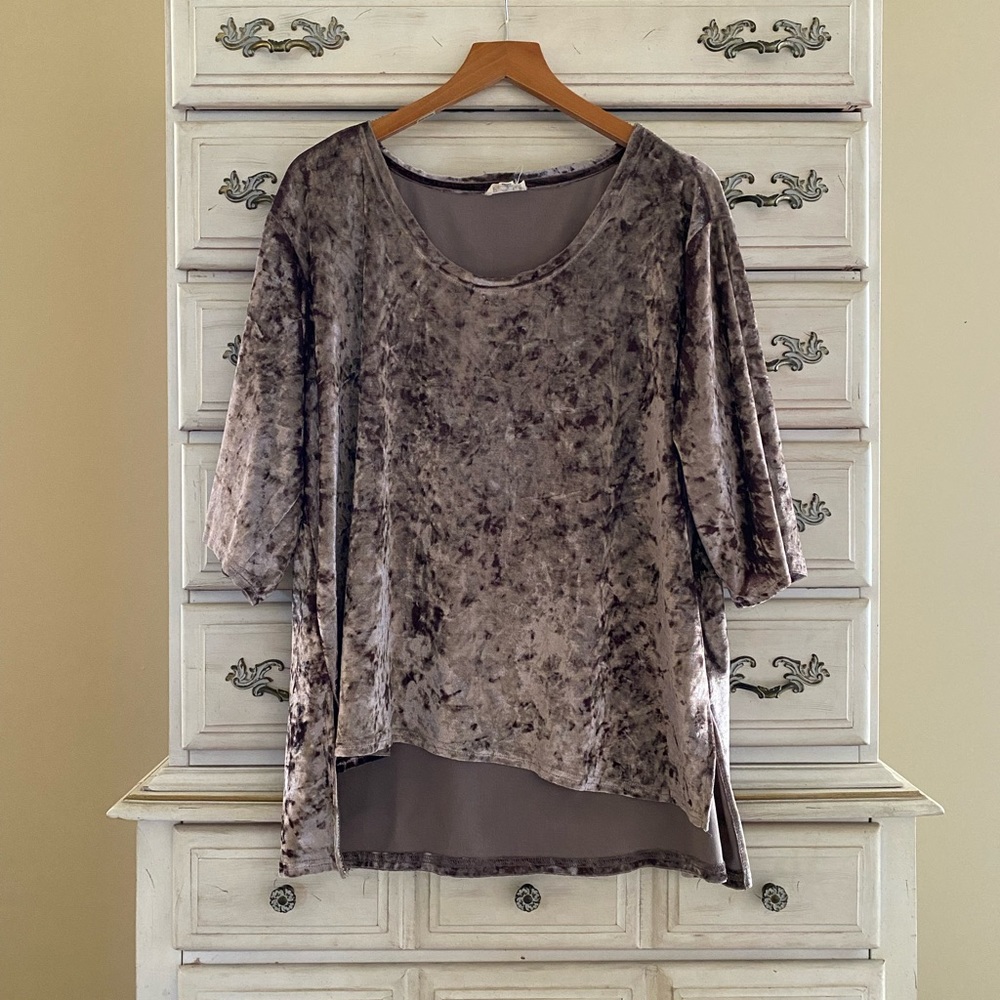 Vici Velvet Top